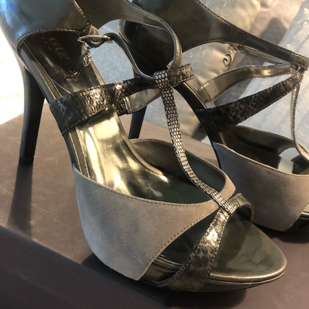 GUESS STILETTO HEELS